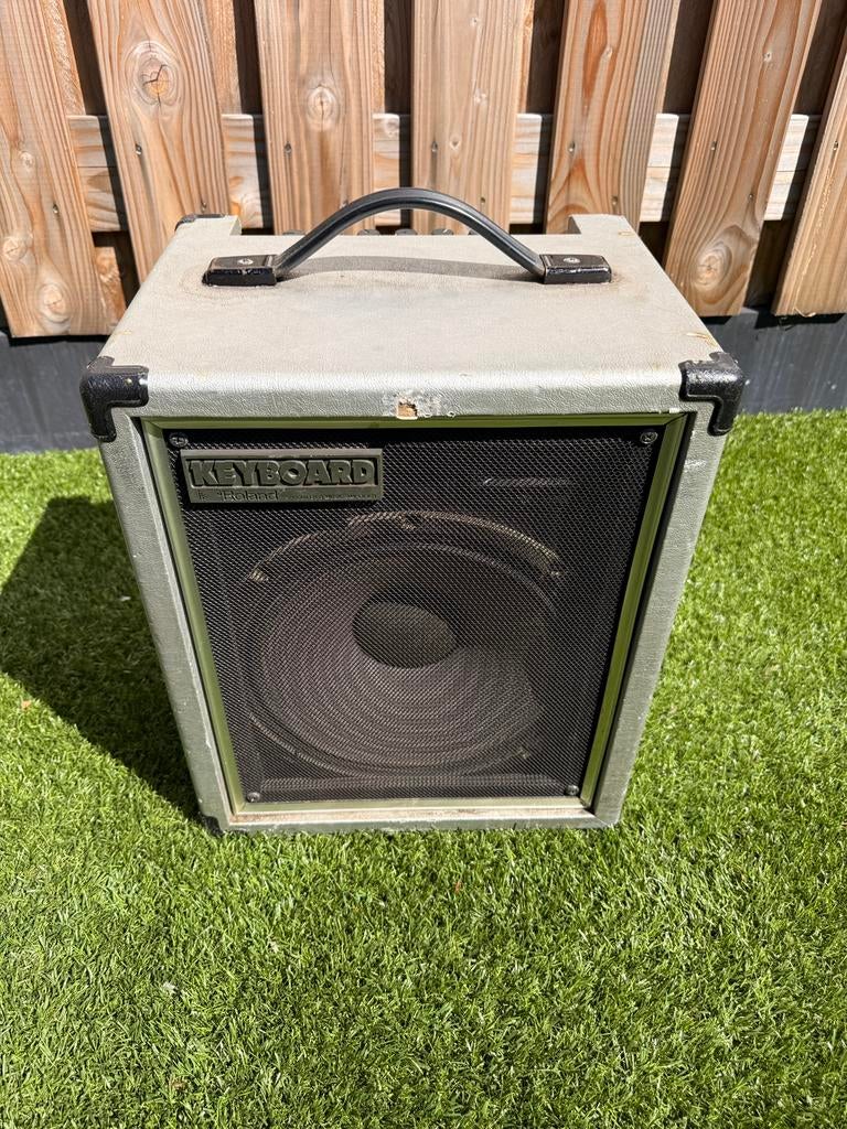 Te koop: Roland Cube-60 keyboard versterker, Ophalen, Gebruikt, Minder dan 500 watt, Keyboardversterker