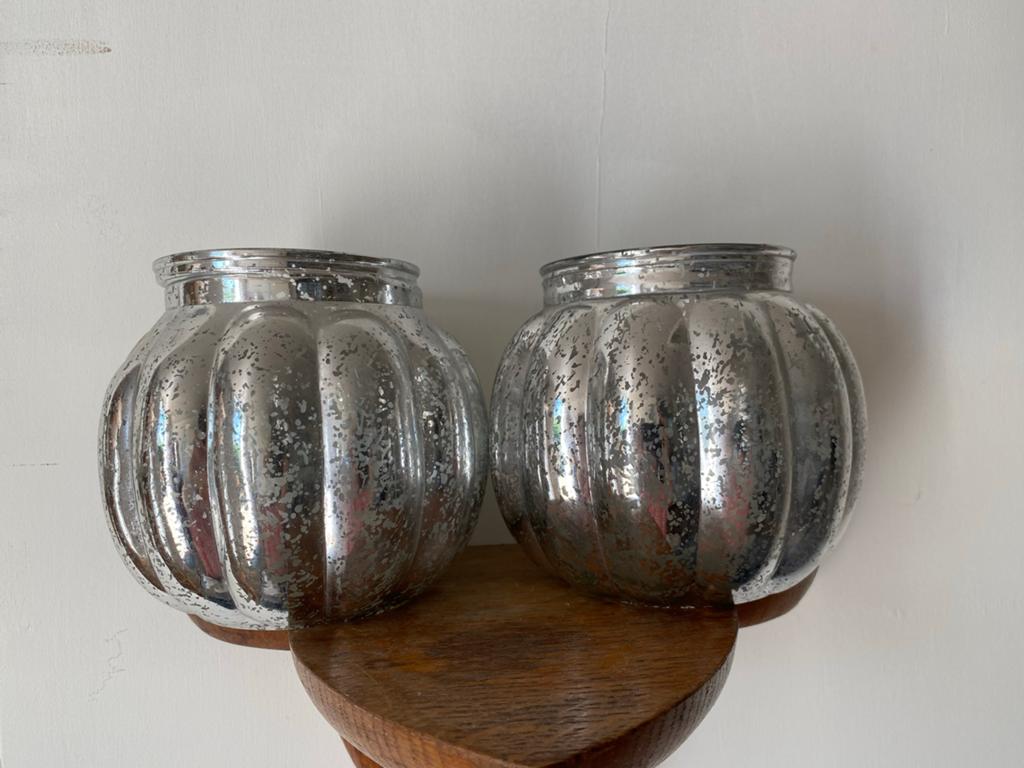 Set van 2 zilverkleurige glazen vazen/windlichten, Ophalen of Verzenden, Zo goed als nieuw, Overige kleuren, Glas