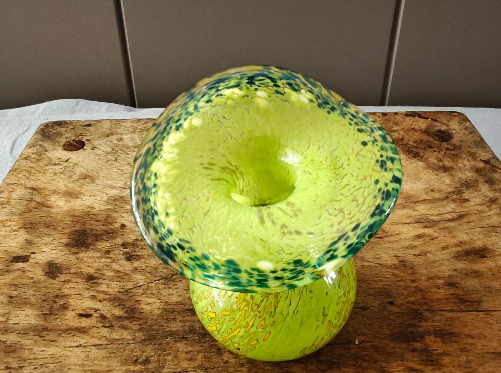 art glas vaasje groen, Ophalen of Verzenden