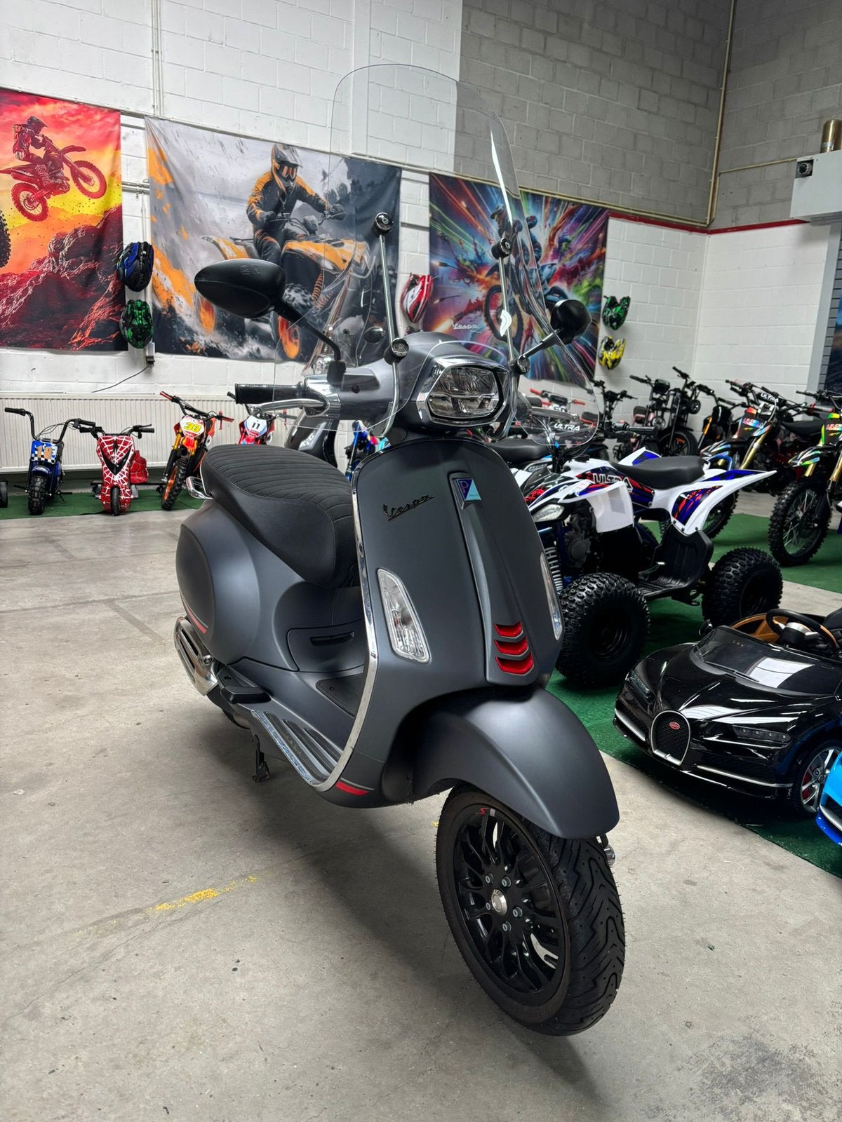NIEUWSTAAT Vespa Sprint 50cc 1273km ORIGINEEL Snorscooter, Ophalen, Maximaal 45 km/u, Vespa S, Zo goed als nieuw