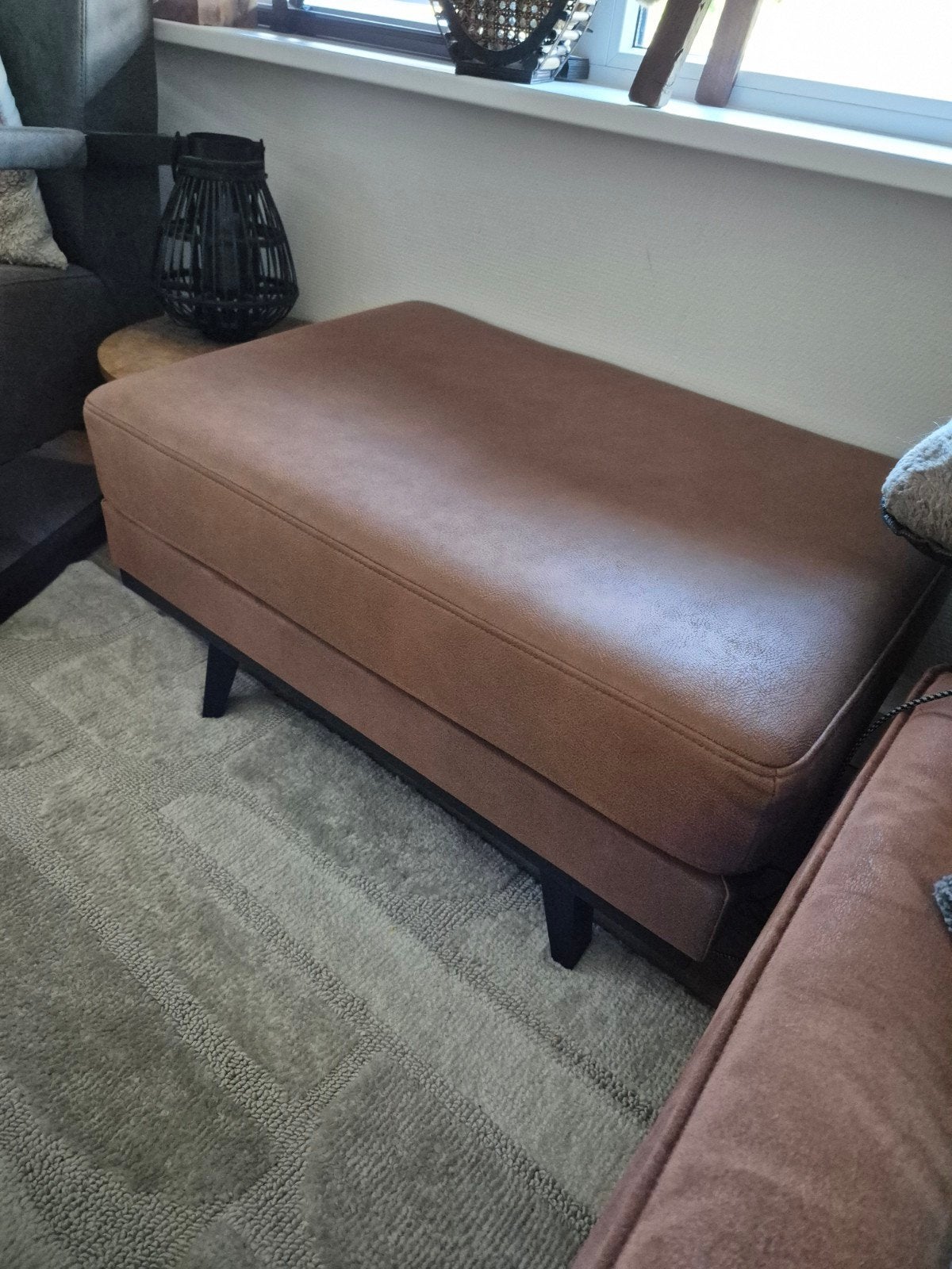 Cognac Bruine Poef - 90x74x65 cm, Huis en Inrichting, Banken | Voetenbanken en Poefen, Ophalen, Gebruikt, Leer, 75 tot 100 cm