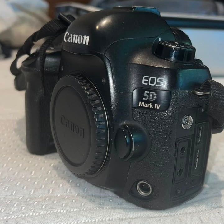 Canon EOS 5D Mark IV spiegelreflexcamera met 2 len, Audio, Tv en Foto, Fotocamera's Digitaal, Ophalen, Gebruikt, Canon, Geen optische zoom