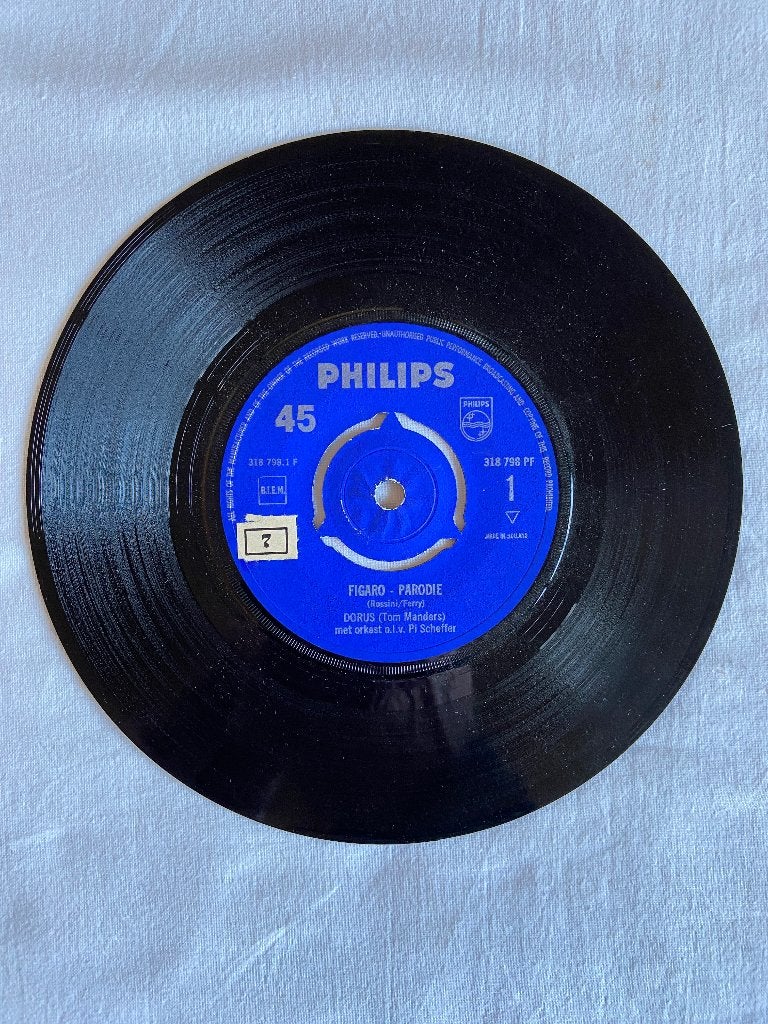 Dorus - figaro, Ophalen of Verzenden, Zo goed als nieuw