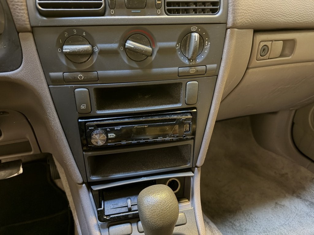 Volvo S40 1.8 Europa (bj 1998, automaat), foto 7