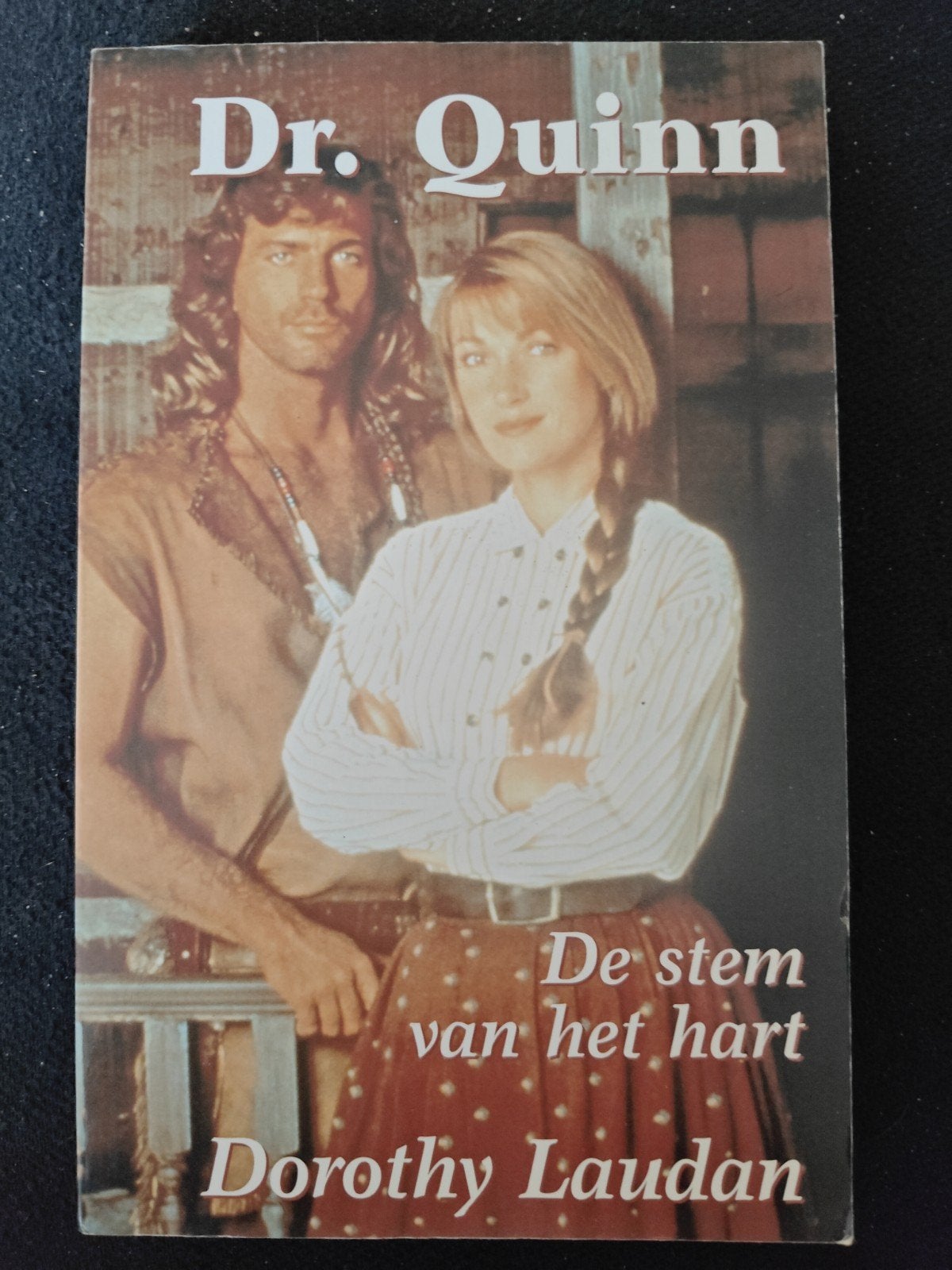 Dr. Quinn: De stem van het hart - Dorothy Laudan, Boeken, Gelezen, Dorothy Laudan, Ophalen of Verzenden, Nederland