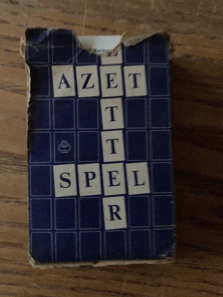 Vintage Azet letterspel kaartspel (2-4 spelers vanaf 7 jaar), Een of twee spelers, Ophalen of Verzenden, Gebruikt