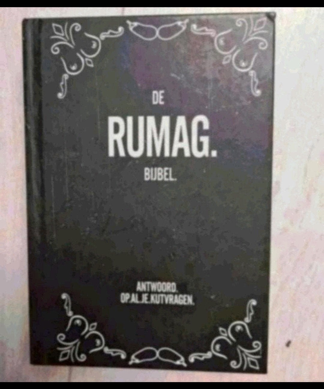 Rumag - De Rumag bijbel, Ophalen of Verzenden, Zo goed als nieuw, Rumag