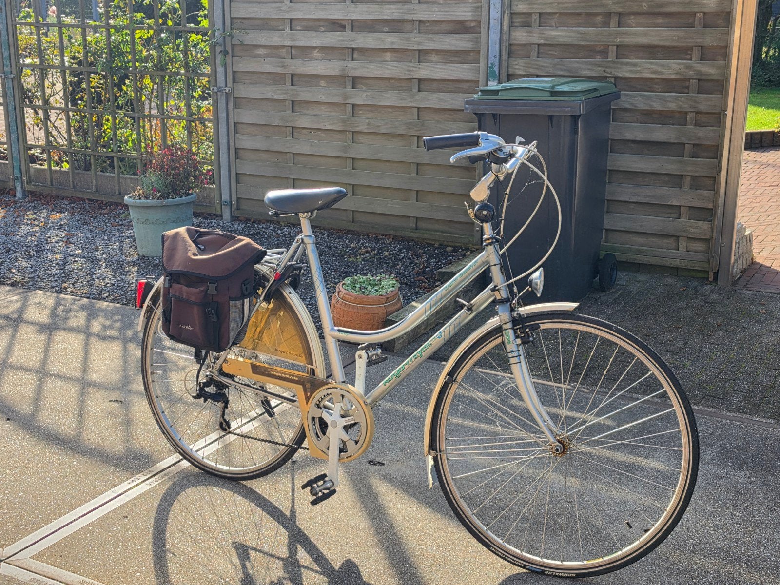 Koga-Miyata damesfiets met versnellingen en fietstassen, Velgrem, Versnellingen, Ophalen, Overige merken