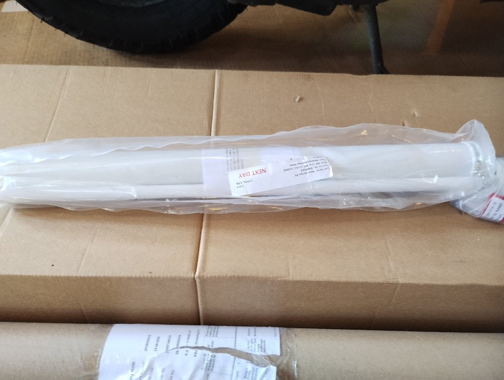 Nieuwe witte rolgordijnen., Overige materialen, Wit, Nieuw, Ophalen of Verzenden