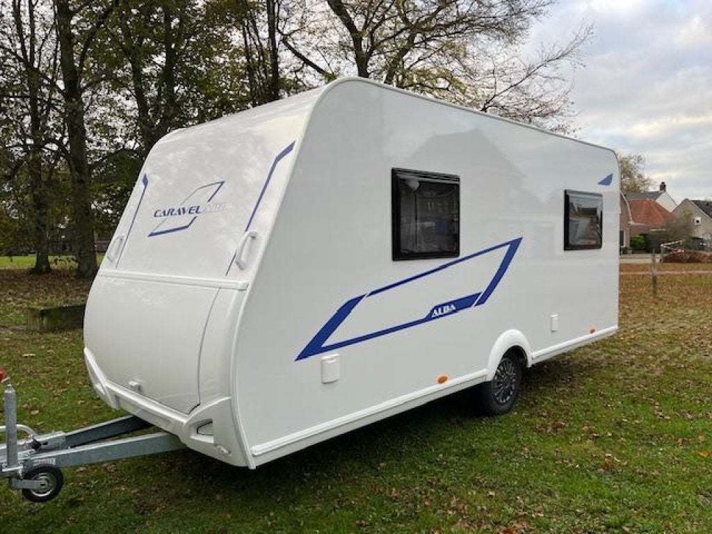 Caravelair Alba 472 Nieuw 2025 AKTIE!!, Bedrijf, Treinzit, 4 tot 5 meter, Overige typen
