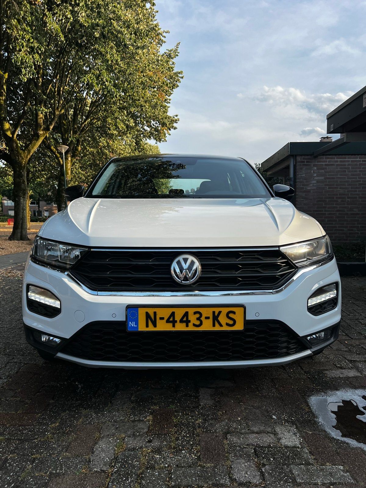 Vw T-Roc 1.0 TSI 115pk 2018 Wit, virtual cockpit, nw apk, Auto's, Stof, 4 cilinders, Wit, 115 pk