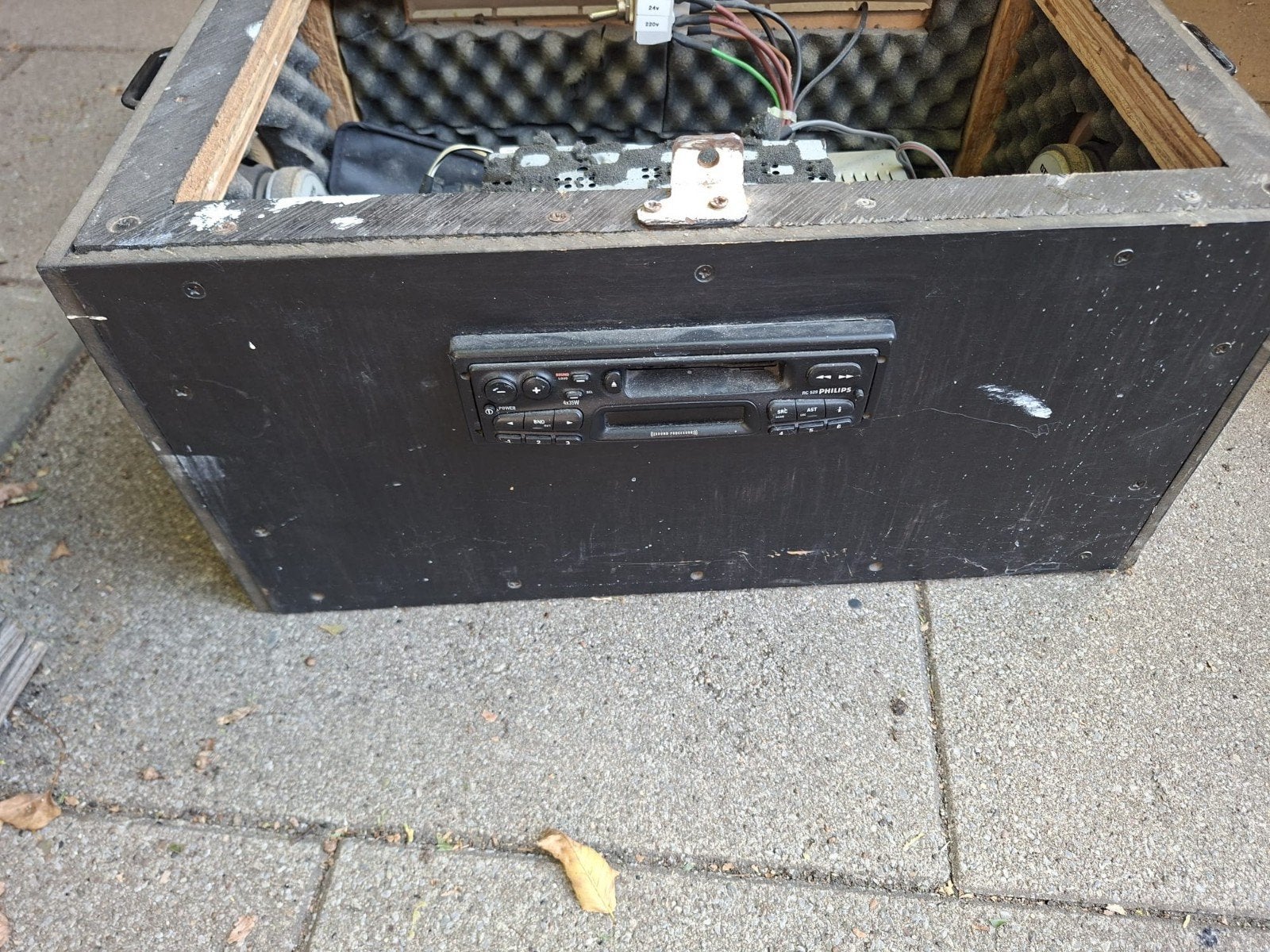 Philips autoradio in houten kist, Ophalen, Gebruikt