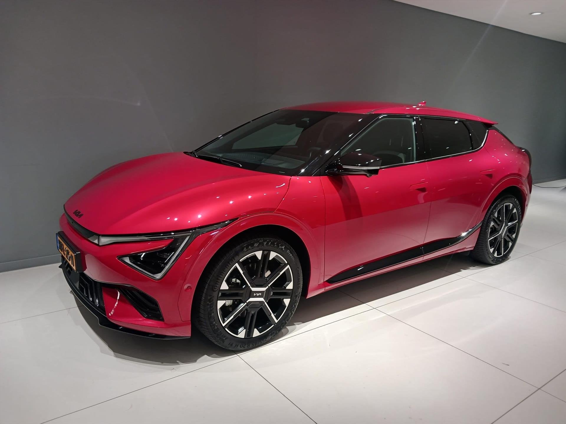 KIA Ev6 84kWh 325pk Dual Motor AWD GT-Line, Auto's, Kia, Automaat, 12 maanden, Zwart, 17 min