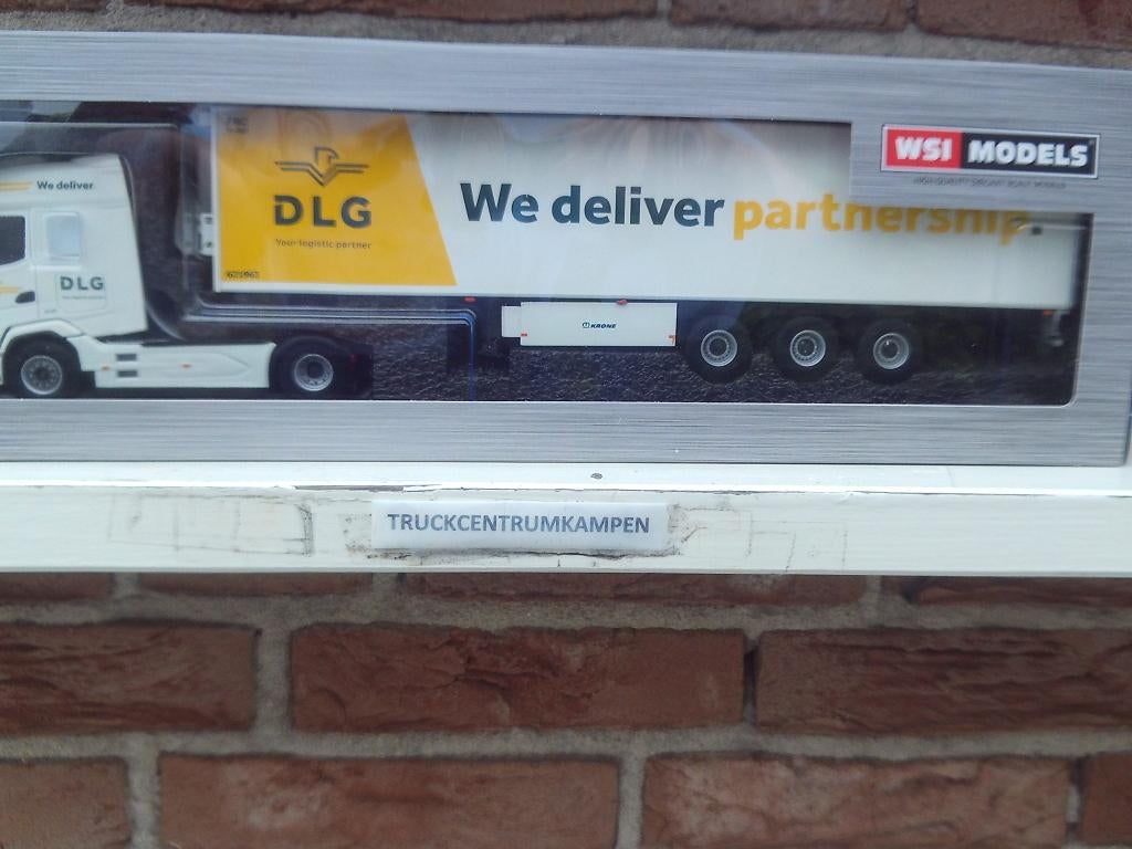 WSI  Daf  XG  6 x 2  van  DLG  Logistics., Ophalen of Verzenden, Nieuw, Bus of Vrachtwagen, Wsi