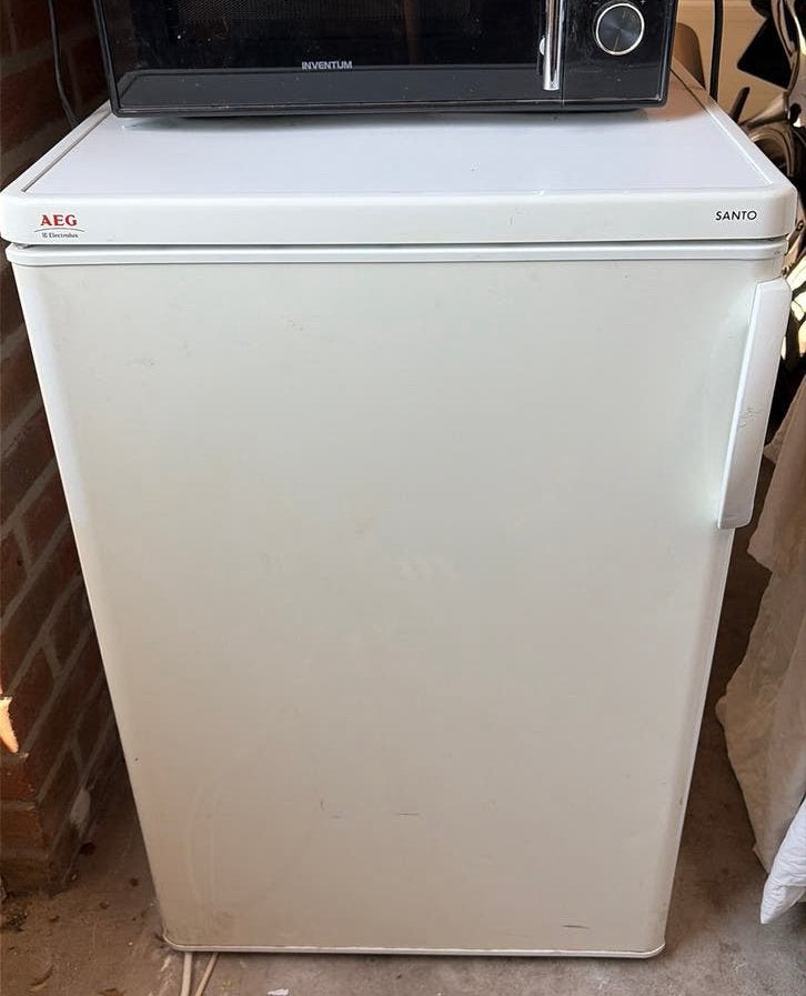 Nette tafelmodel koelkast van AEG, met vriesvak, Gebruikt, 200 liter of meer, Met vriesvak, Ophalen