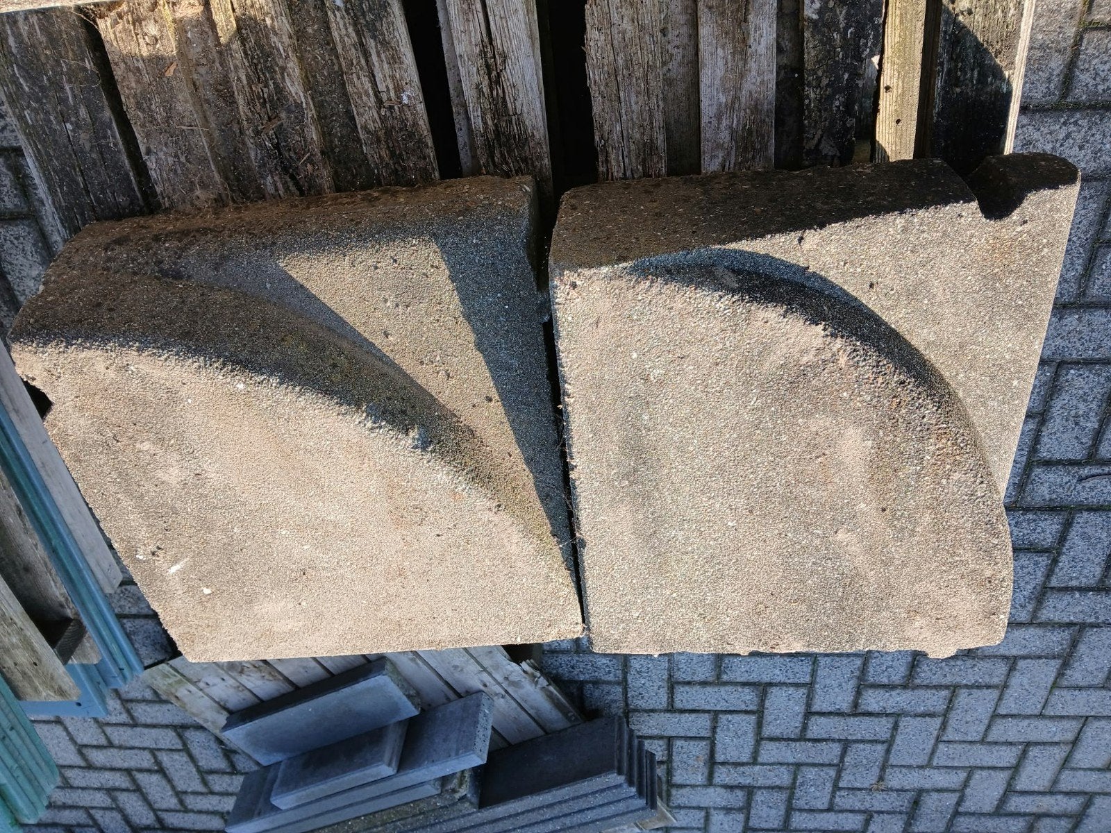 Trottoir band || hoekstuk, Ophalen, Minder dan 100 cm, 25 cm of meer, 25 tot 50 cm