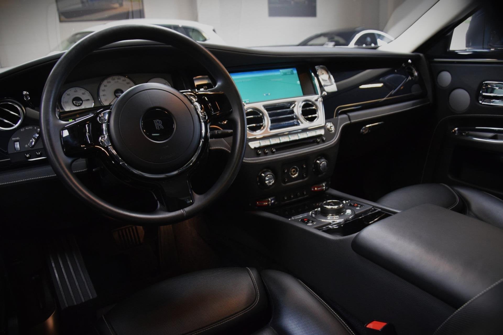 Rolls Royce Ghost 6.6 V12 Serie II Navi|Panoramadak|OrgNL|2e, Automaat, Achterwielaandrijving, Gebruikt, 12 cilinders