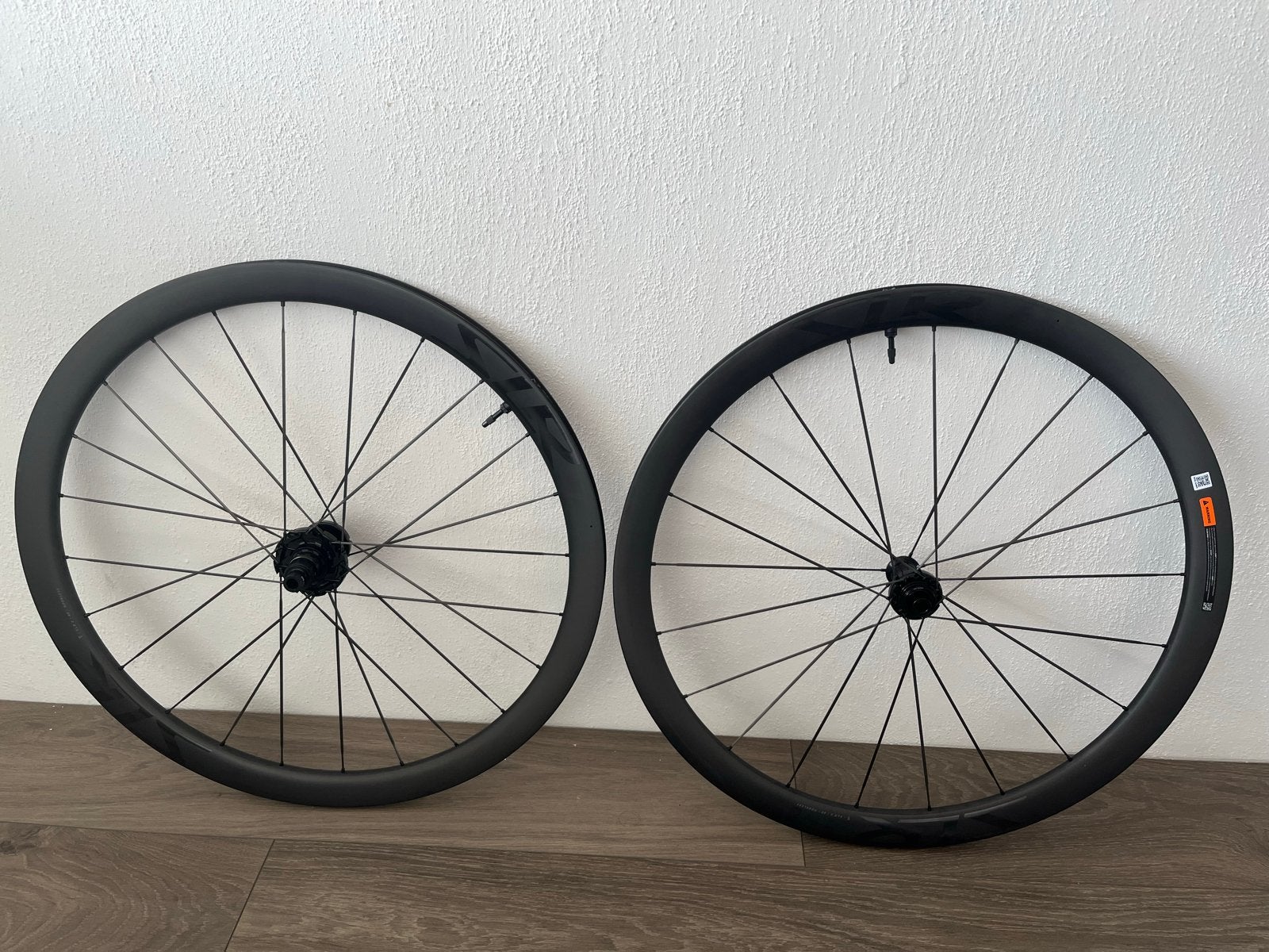 Nieuw Giant SLR0 Carbon Wielset 40mm met Carbon Spaken, 28 inch, Carbon, Nieuw, Schijfrem
