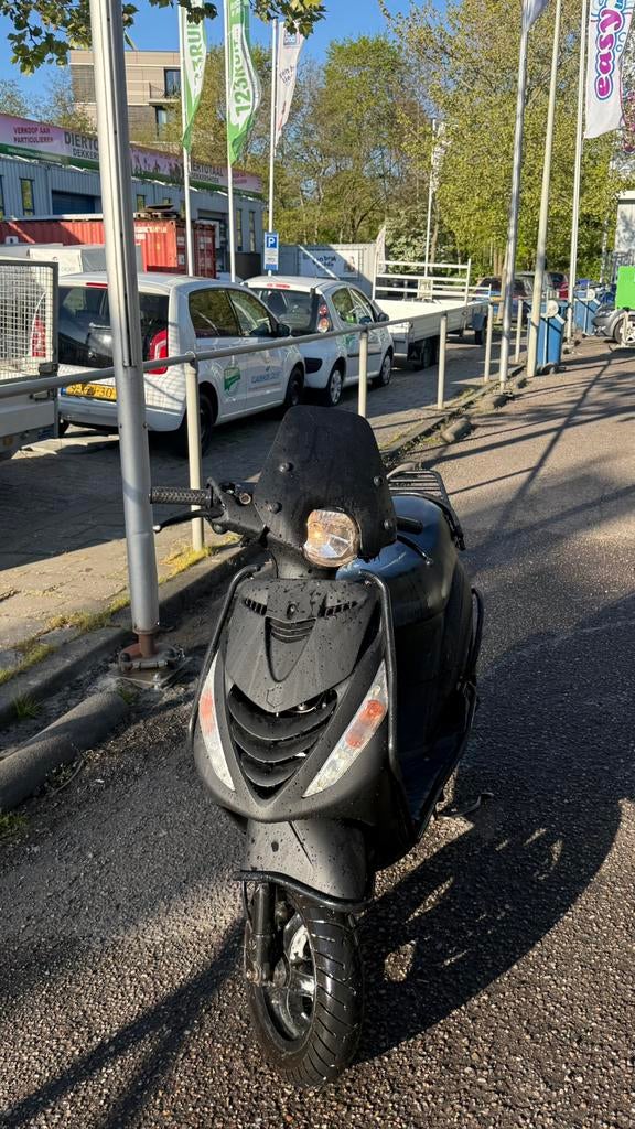 Zip 4 takt te koop!, Maximaal 45 km/u, Zip, Ophalen of Verzenden, Zo goed als nieuw