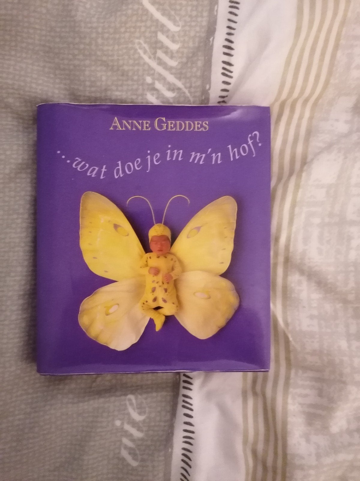 Anne Geddes: ...wat doe je in m'n hof? (Baby Boek), Ophalen of Verzenden, Zo goed als nieuw, Anne Geddes, 0 tot 6 maanden