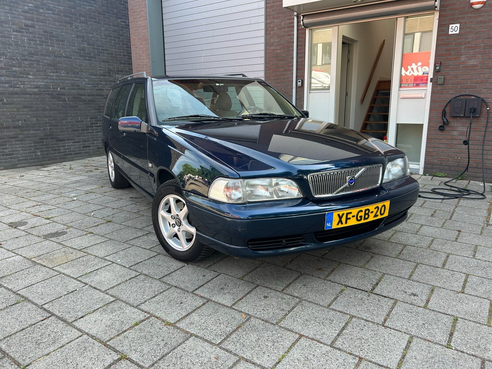 Volvo V70 2.5 1998 (classic), foto 2