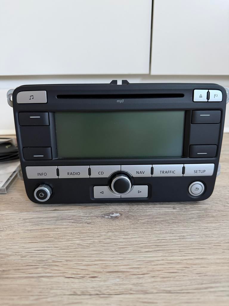 VW Radio Navigation RNS 300 – inclusief NAV CD en kabel, Ophalen of Verzenden, Gebruikt