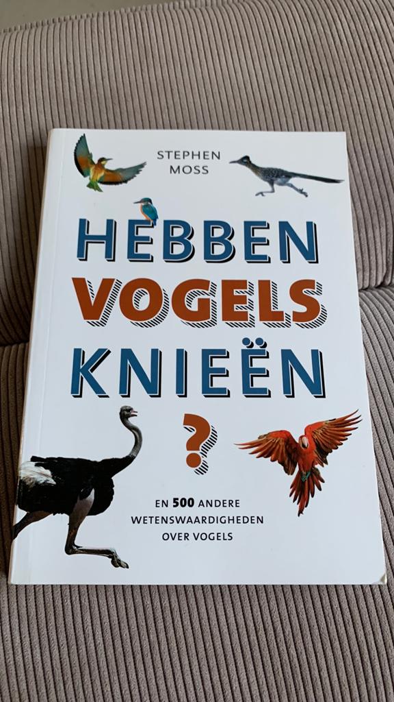 Stephen Moss - Hebben vogels knieën?, Ophalen of Verzenden, Vogels, Stephen Moss, Zo goed als nieuw