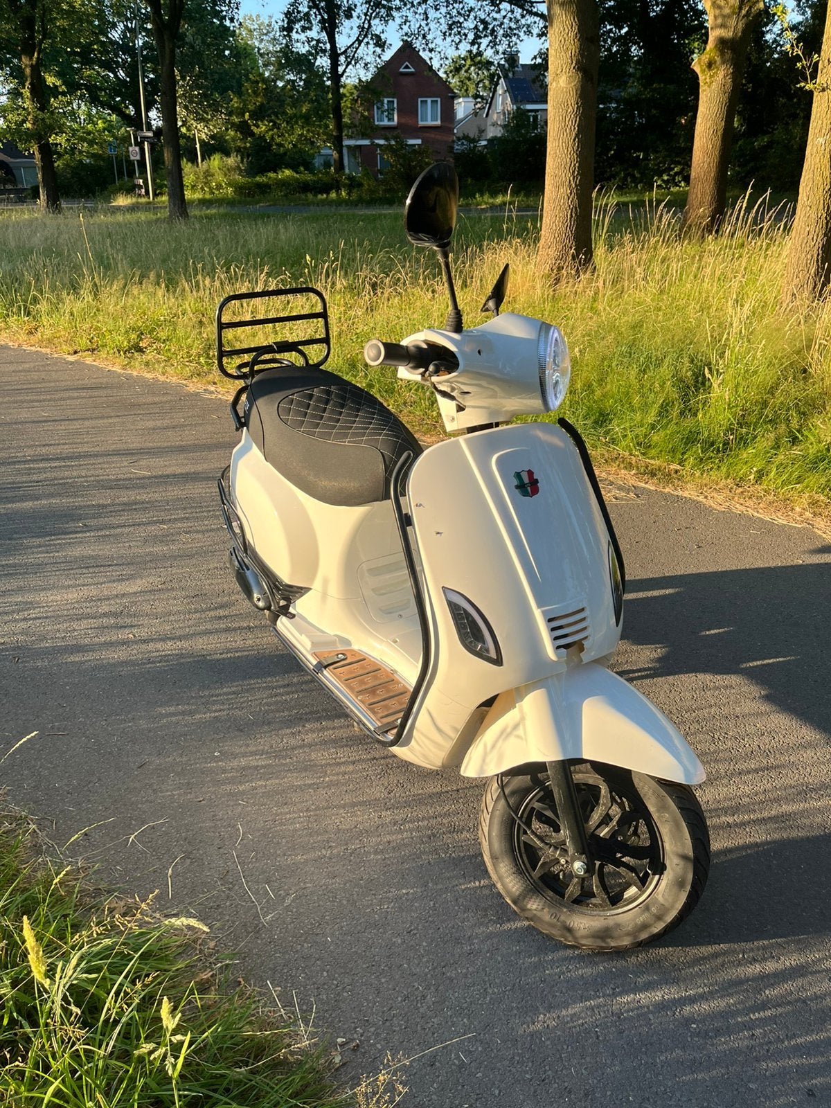 GTS Toscana 2025, Ophalen, Overige modellen, Zo goed als nieuw, Benzine