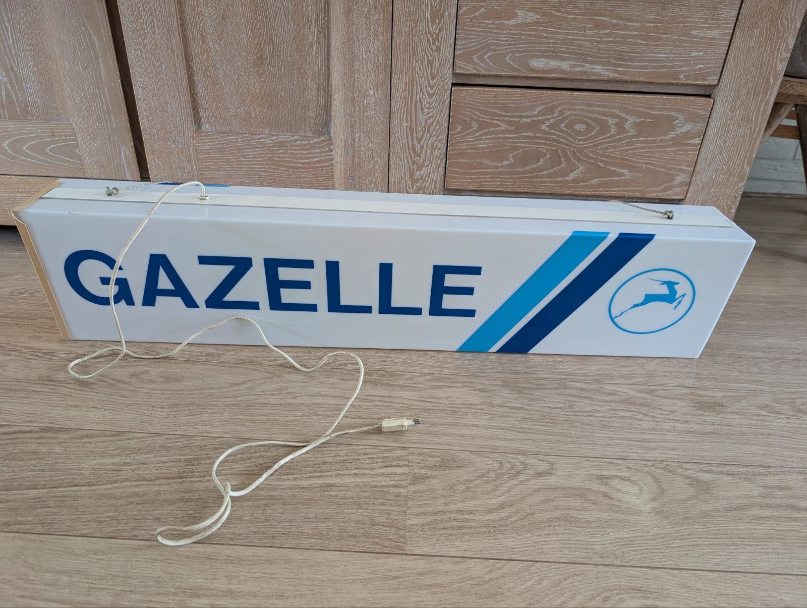 Gazelle lichtbak – €25, Verzamelen, Ophalen, Lichtbak of (neon) lamp