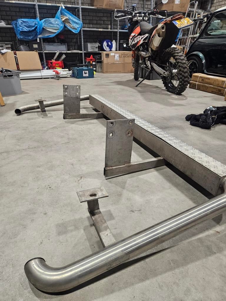 Bull bar / bumper achter met opstap Mercedes Sprinter 2011, Ophalen, Gebruikt