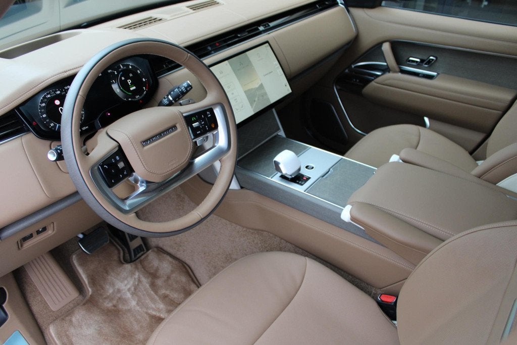 Land Rover Range Rover P550e SV Serenity | BRG Satin | Body, Auto's, Land Rover, Automaat, Euro 6, Met garantie (alle), Lichtsensor