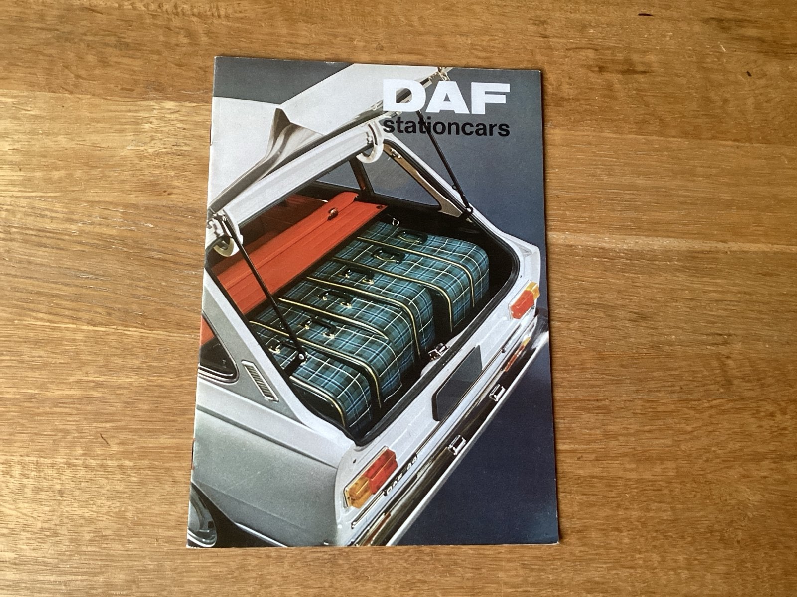 DAF Stationcars brochure 1970- DAF 44, DAF 55, Ophalen of Verzenden, Zo goed als nieuw, Overige merken