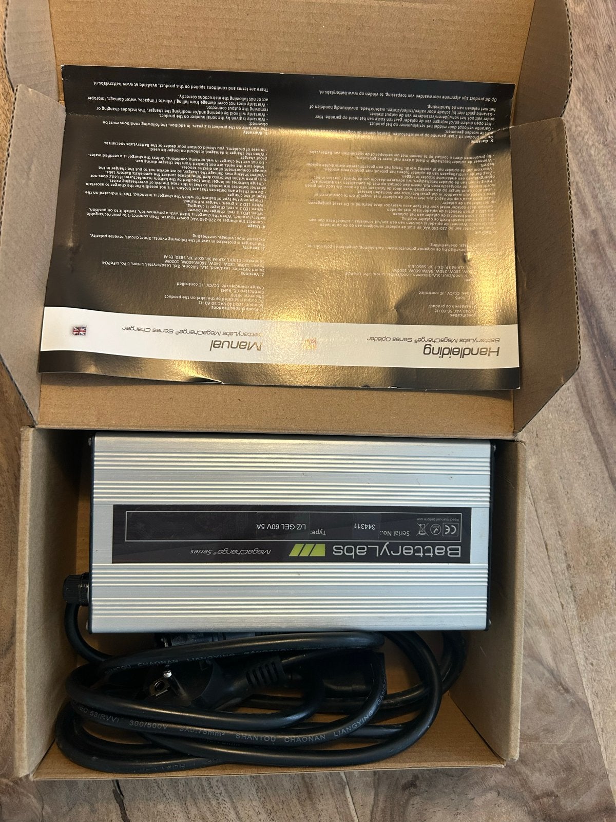 Nieuwe BatteryLabs MegaCharge Scooter Oplader 60V 5A, Ophalen, Nieuw, Overige typen, Overige merken