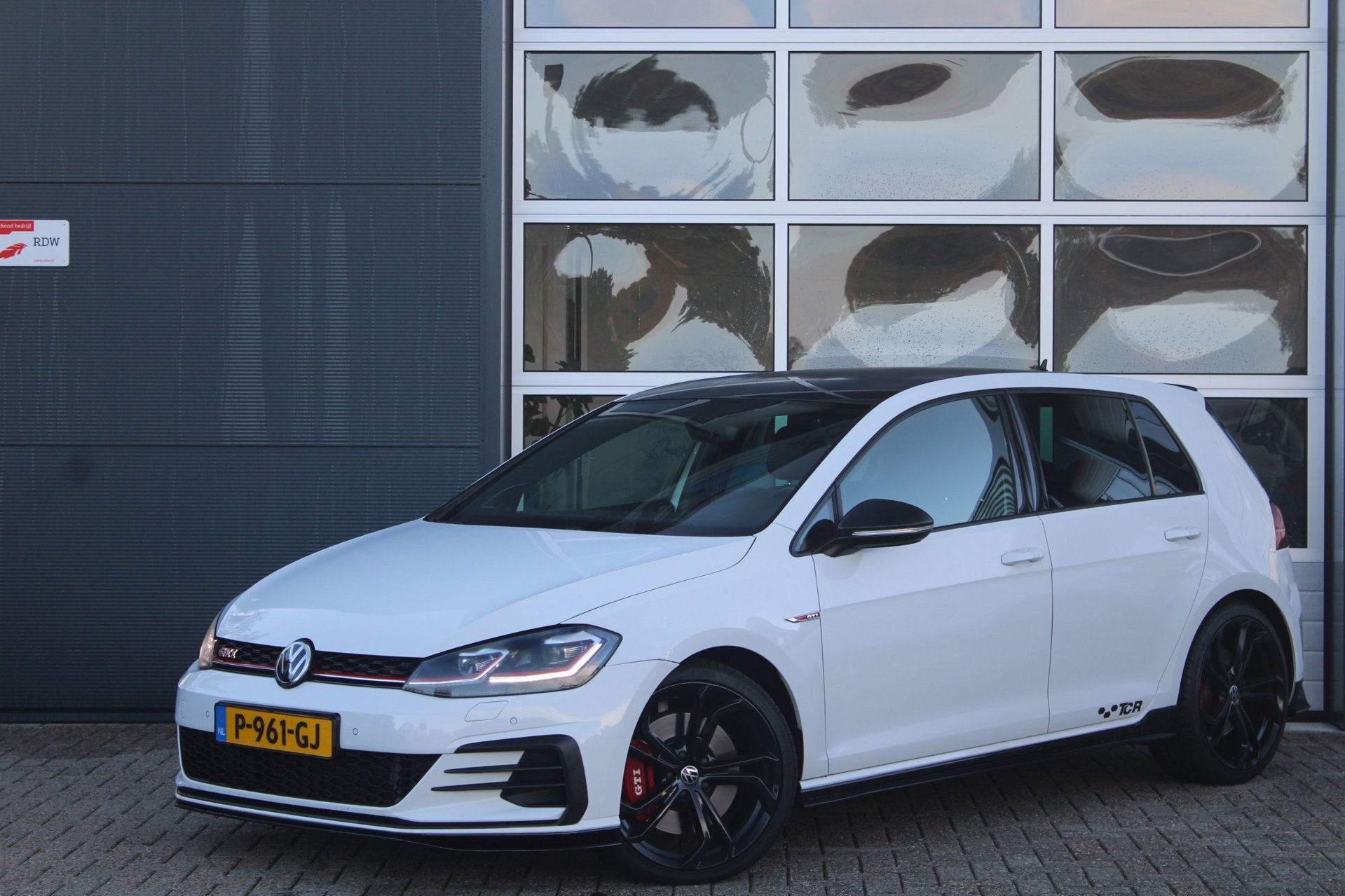 Volkswagen Golf 2.0 TSI GTI TCR | Dynaudio | DCC | ACC| Came, 1330 kg, 15 km/l, Gebruikt, 4 cilinders