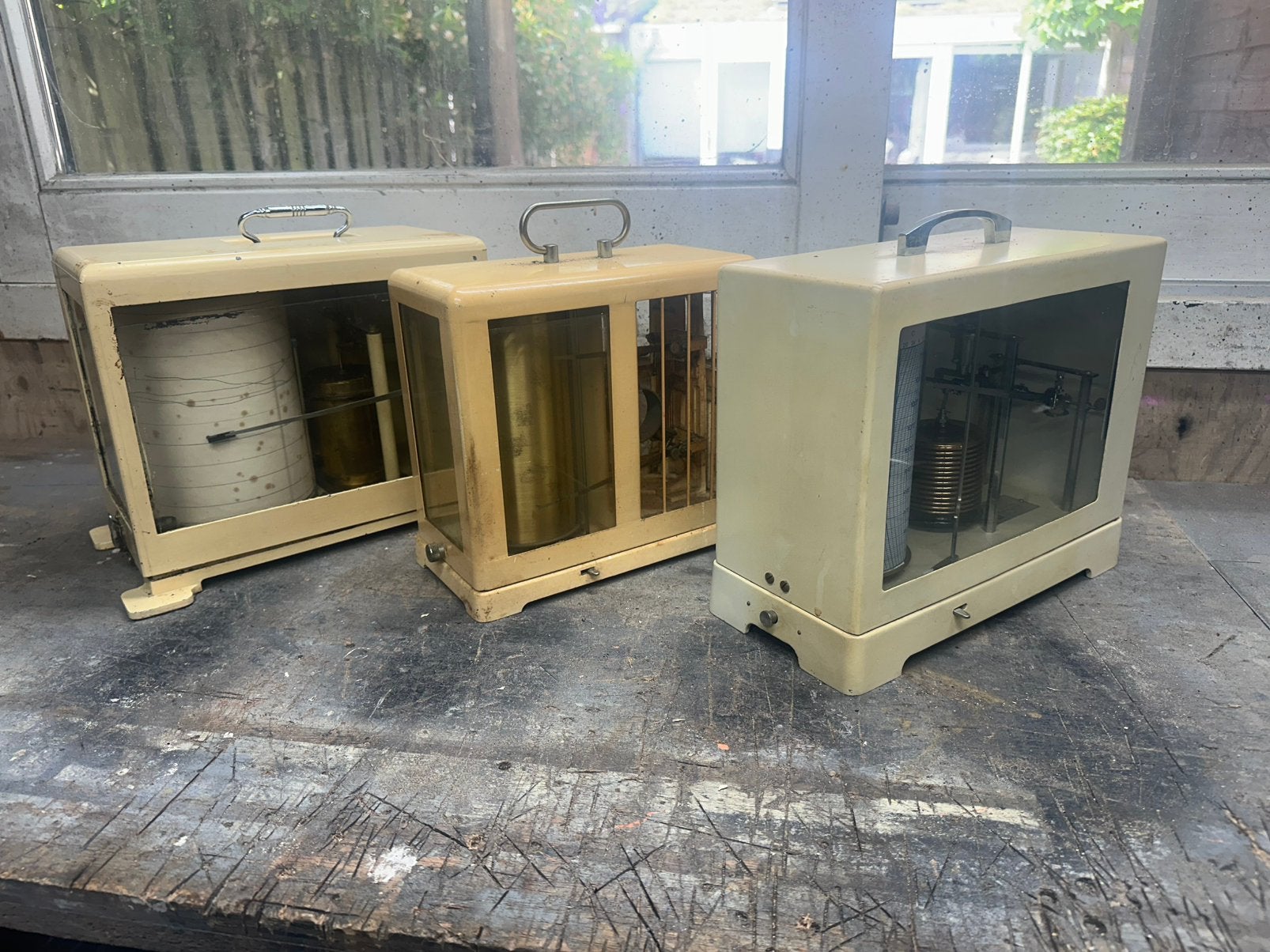 3x Antieke barograaf, Ophalen