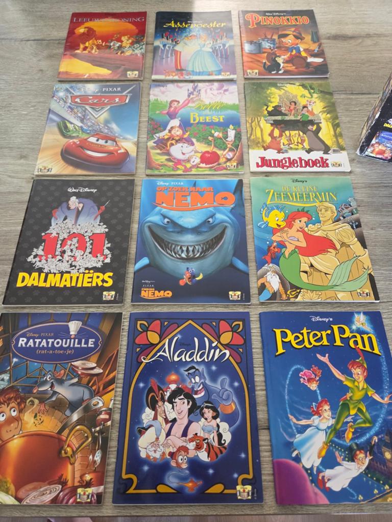 Unieke 12 delige mini Disney filmstrips in verzamelbox, Avontuur, Gebruikt, Alle leeftijden, Boxset
