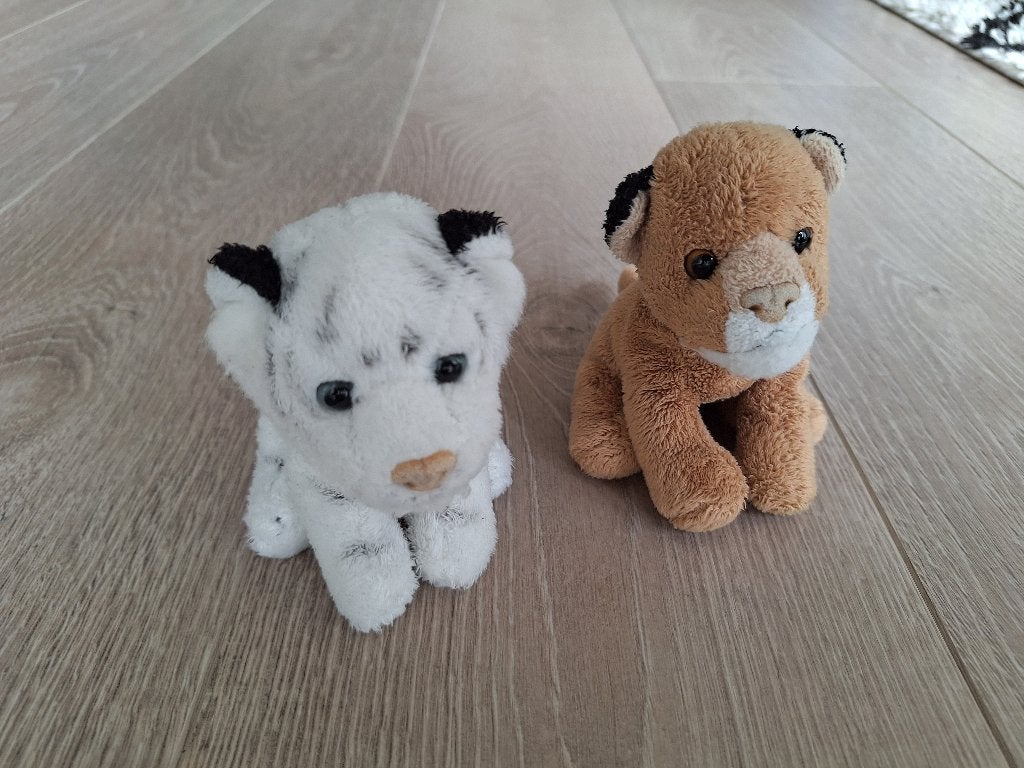 Knuffels (2 stuks), Ophalen of Verzenden, Gebruikt, Tijger, Klein (minder dan 20 cm)