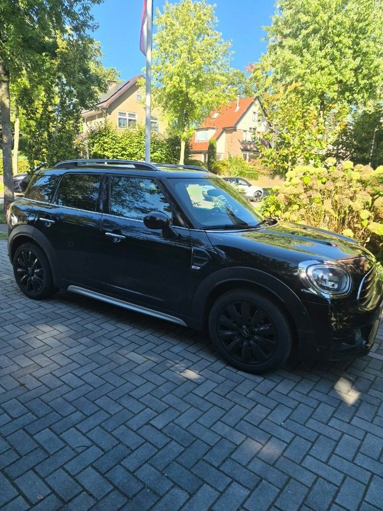 Mini Countryman 1.5 100KW Cooper AUT 2017 Zwart, Auto's, Dealer onderhouden, 136 pk, Countryman, 715 kg