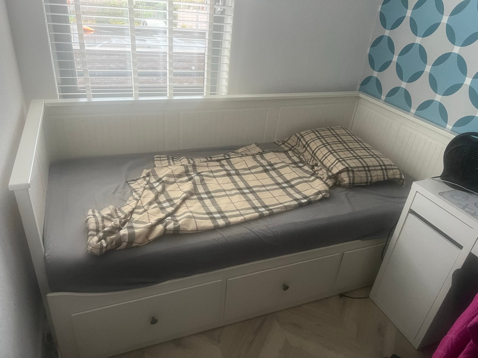 IKEA Hemnes uitschuifbaar bed - 1- of 2-persoons, Wit, Tweepersoons, Ophalen of Verzenden, 80 cm