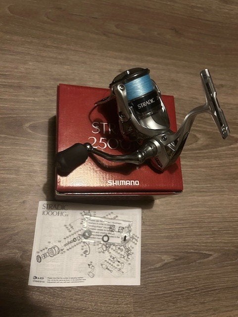 Shimano Stradic 2500 HG, Watersport en Boten, Ophalen of Verzenden, Molen