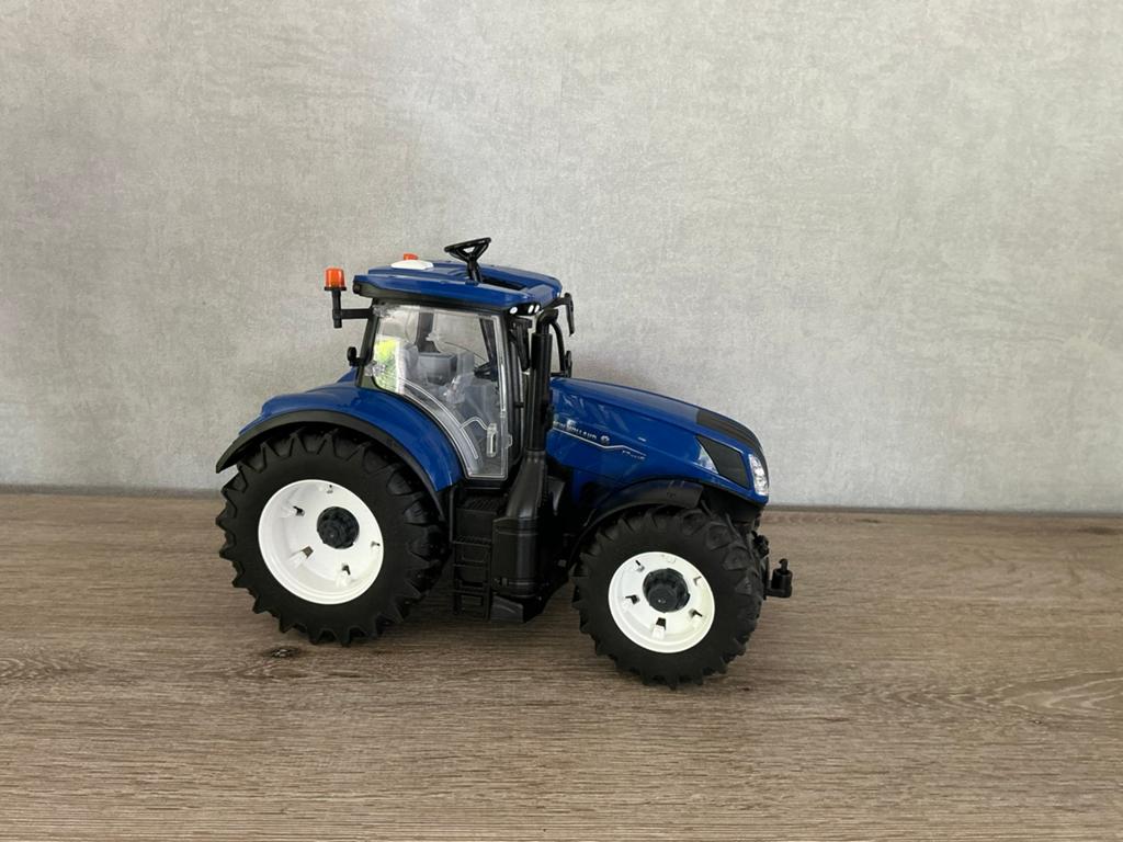 New holland T7 315 HD bruder, Kinderen en Baby's, Speelgoed | Speelgoedvoertuigen, Ophalen of Verzenden, Zo goed als nieuw