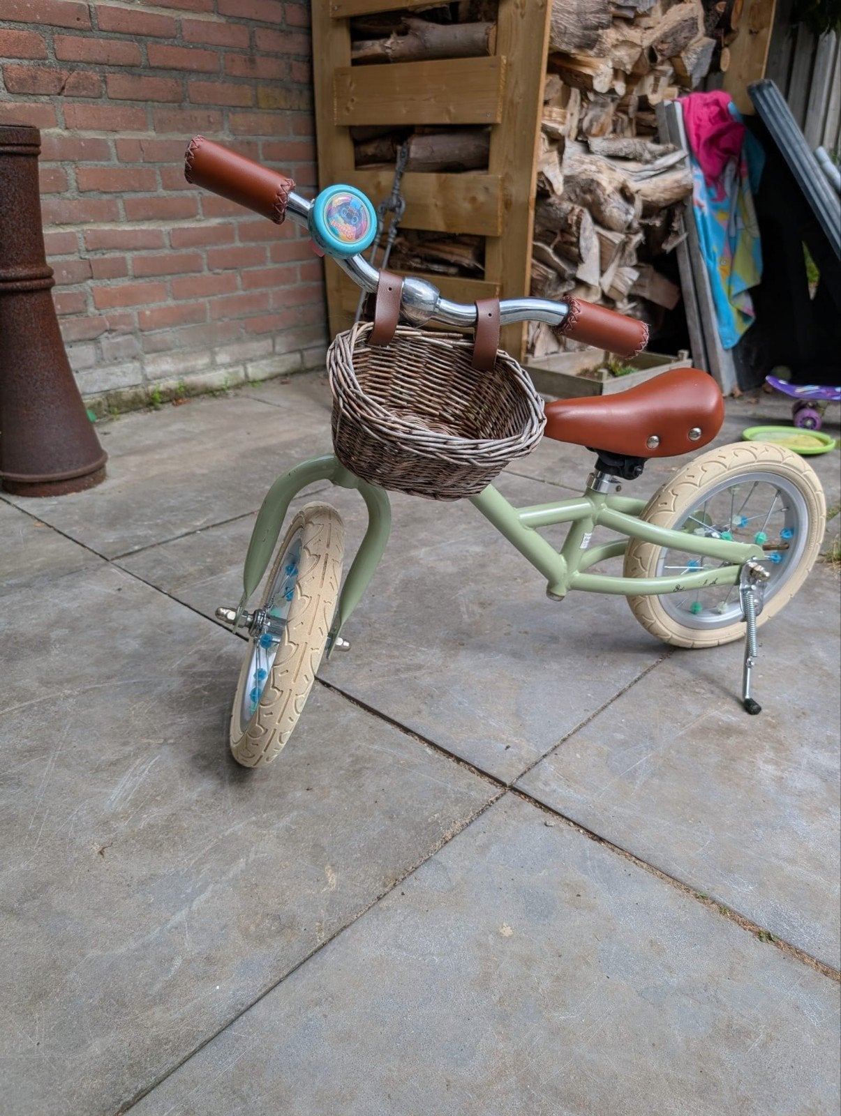Kinderloopfiets met mandje - Zo goed als nieuw, Ophalen, 16 tot 20 inch, Velgrem, Rider
