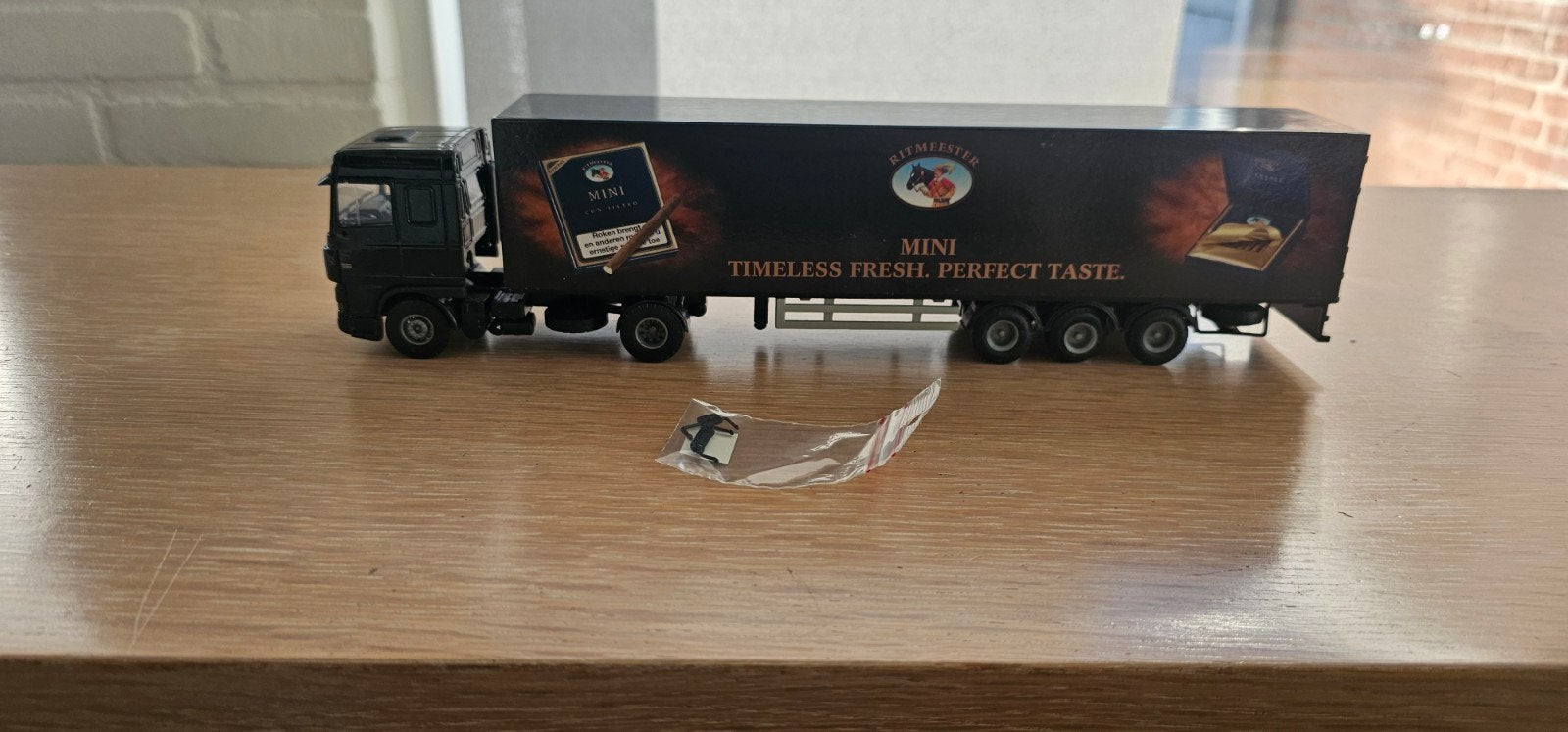 TE KOOP MOOI LIONTOYS DAF 95 XF RITMEESTER SCHAAL1:50

SCHAA, Ophalen of Verzenden, Zo goed als nieuw, Bus of Vrachtwagen, Lion Toys