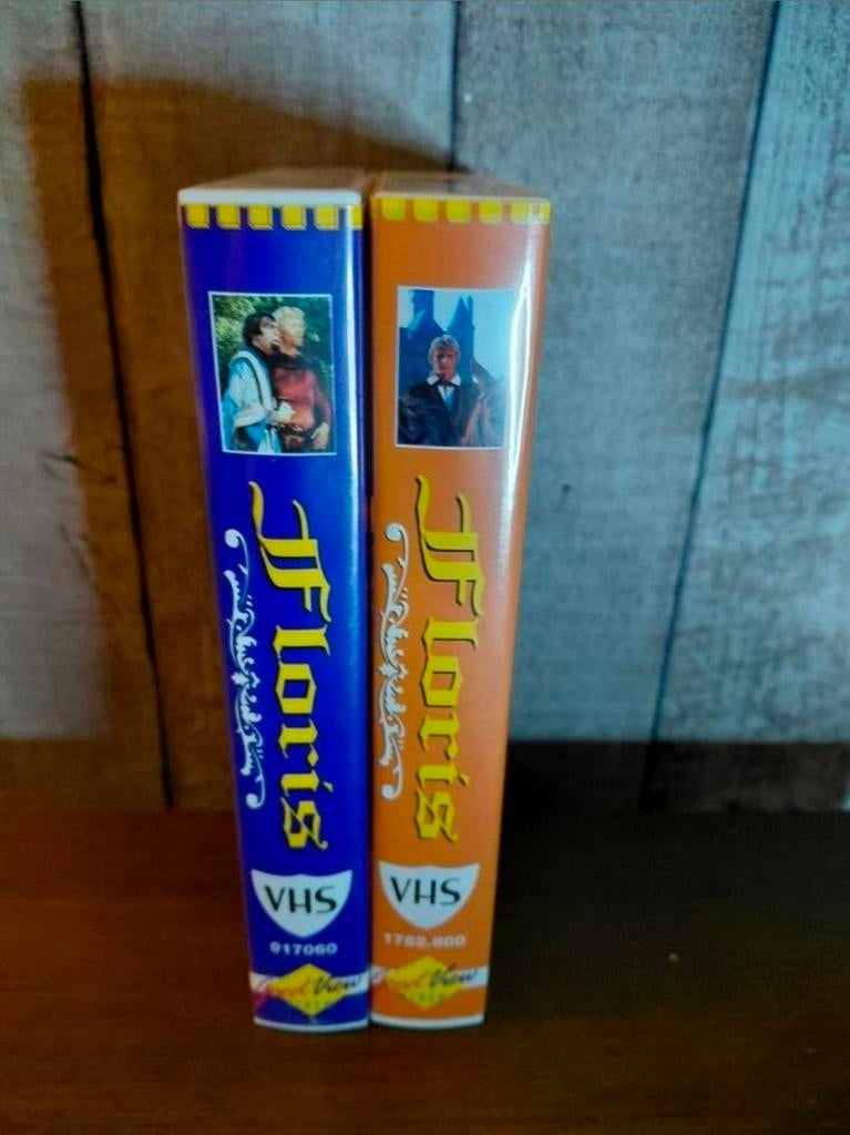 Floris deel 3 en 4 videobanden. Rutger Hauer., Alle leeftijden, Ophalen of Verzenden, Gebruikt, Kinderprogramma's en -films
