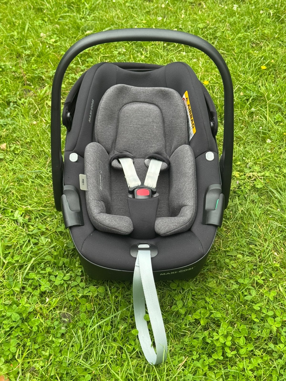 Maxi Cosi Pebble met zonnekap, Autogordel, Ophalen of Verzenden, Zo goed als nieuw, 0 t/m 13 kg