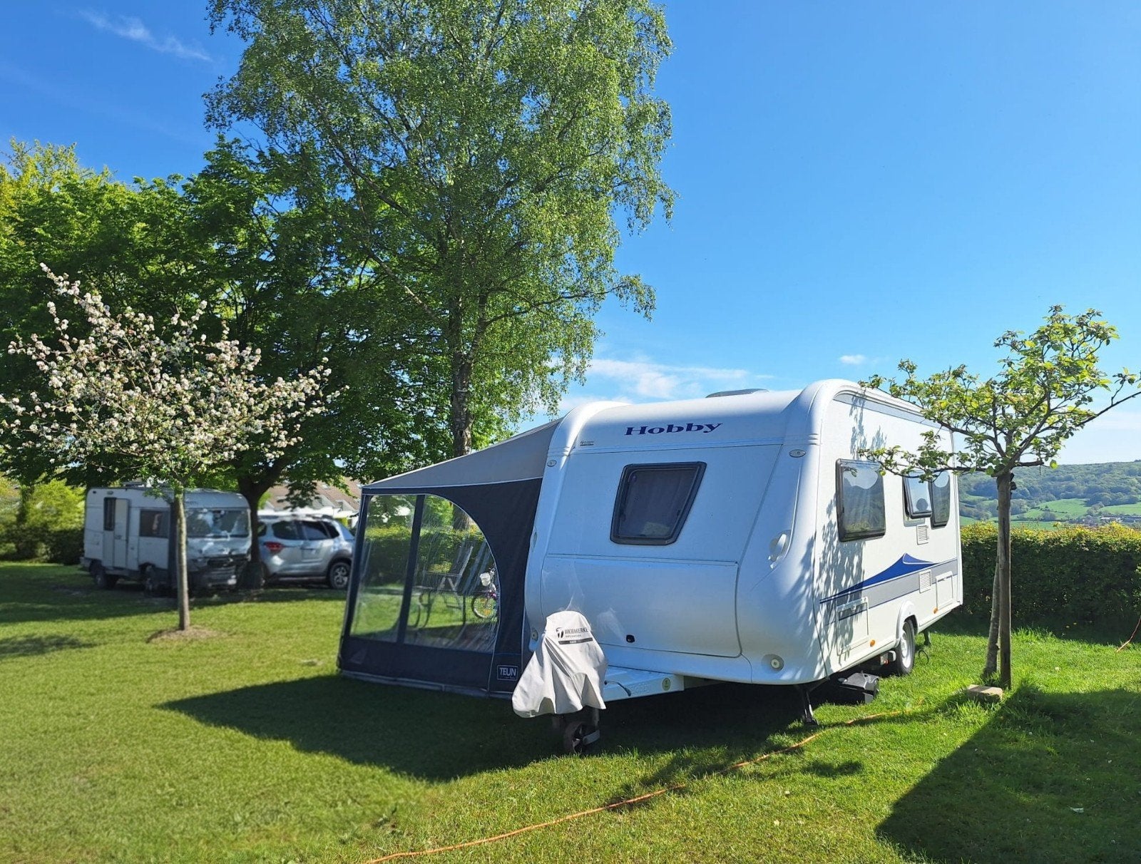 Hobby 460 UFE Excellent, Isabella voortent, mover, luifel, Rondzit, Hobby, Frans bed, 5 tot 6 meter