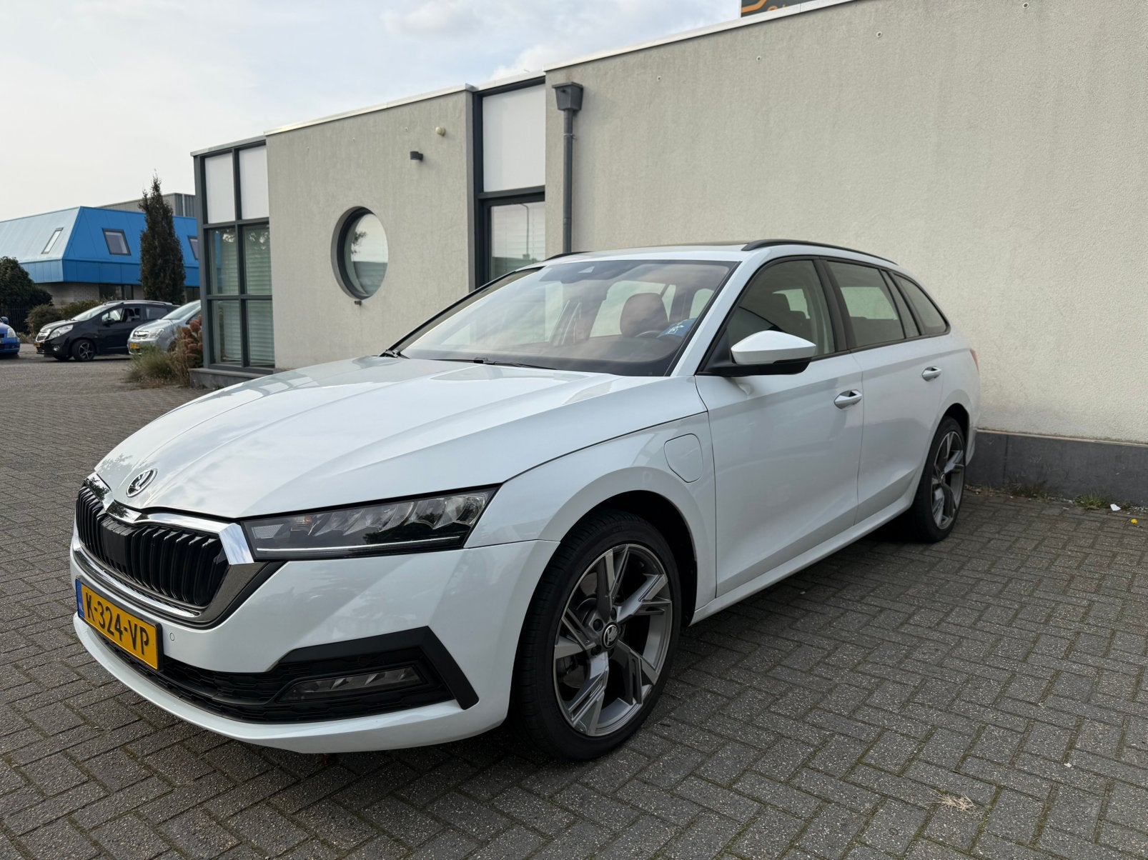 Skoda Octavia 1.4 TSI iV 204pk DSG 2021 Wit Pano/Carplay/Ful, Stof, Zwart, Wit, Bluetooth