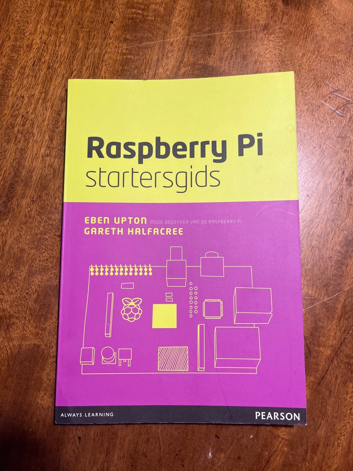 Raspberry Pi Startersgids - Eben Upton & Gareth Halfacree, Boeken, Informatica en Computer, Ophalen of Verzenden, Gelezen, Hardware