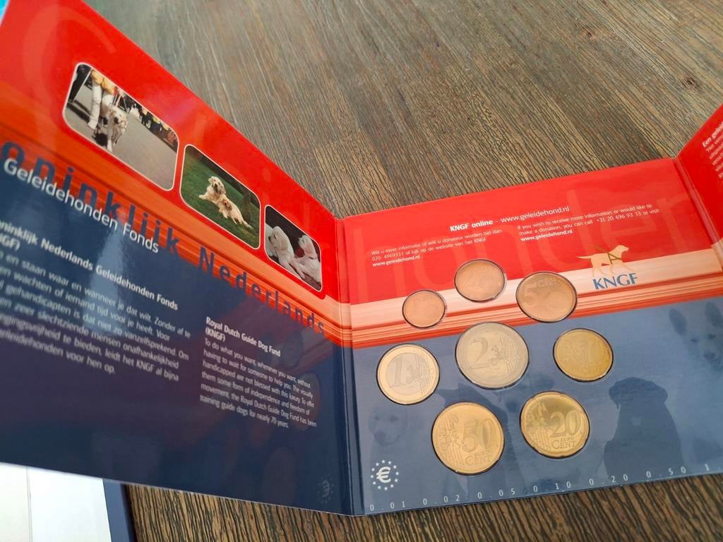 Goede doelen set 2006 KNGF Geleidehonden, Postzegels en Munten, Munten | Nederland, Ophalen of Verzenden, Koningin Beatrix, Setje