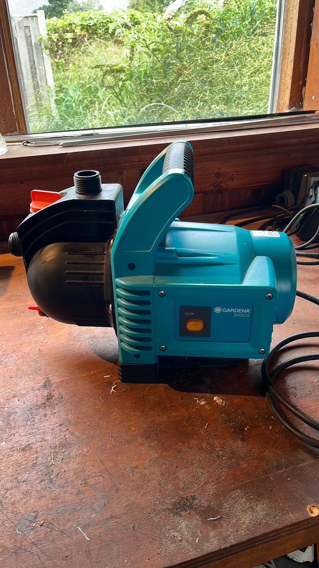Gardena 3000/4 bronpomp. 3,6 bar. 36 m opvoerhoogte, Doe-het-zelf en Verbouw, Gereedschap | Schuurmachines, Ophalen, Zo goed als nieuw